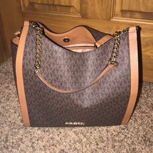 Micheal Kors Newbury Bag